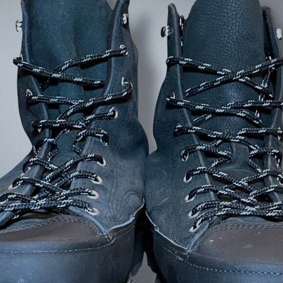 Men's 11 CONVERSE CHUCK TAYLOR Luxe Leather High Top Sneaker Rubber Outsole EUC - Picture 10 of 14